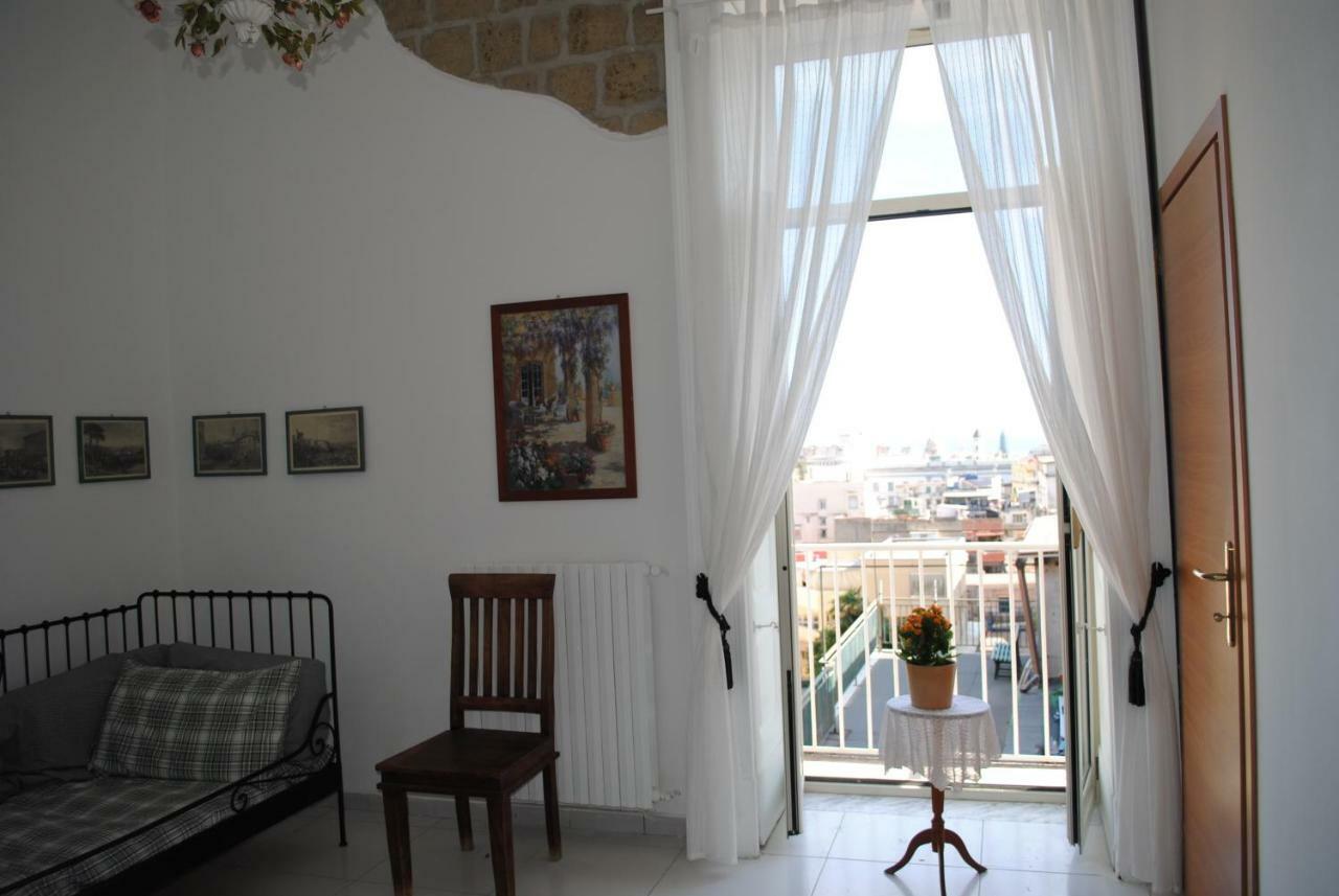 Hotel Miracoletti38 Napoli Esterno foto