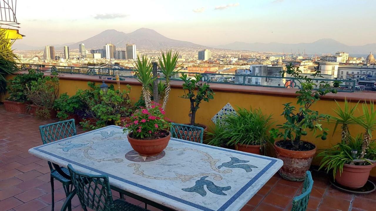 Hotel Miracoletti38 Napoli Esterno foto
