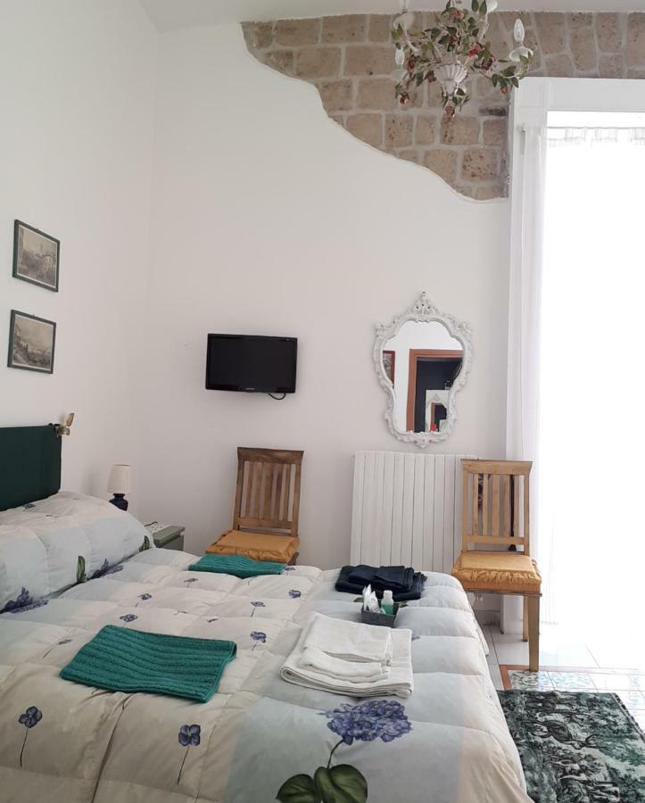 Hotel Miracoletti38 Napoli Esterno foto