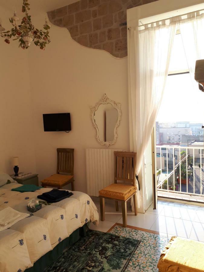 Hotel Miracoletti38 Napoli Esterno foto