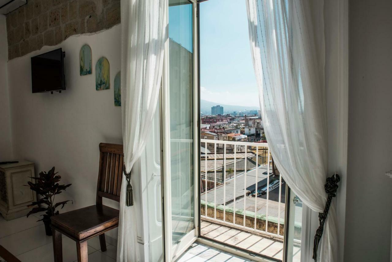 Hotel Miracoletti38 Napoli Esterno foto