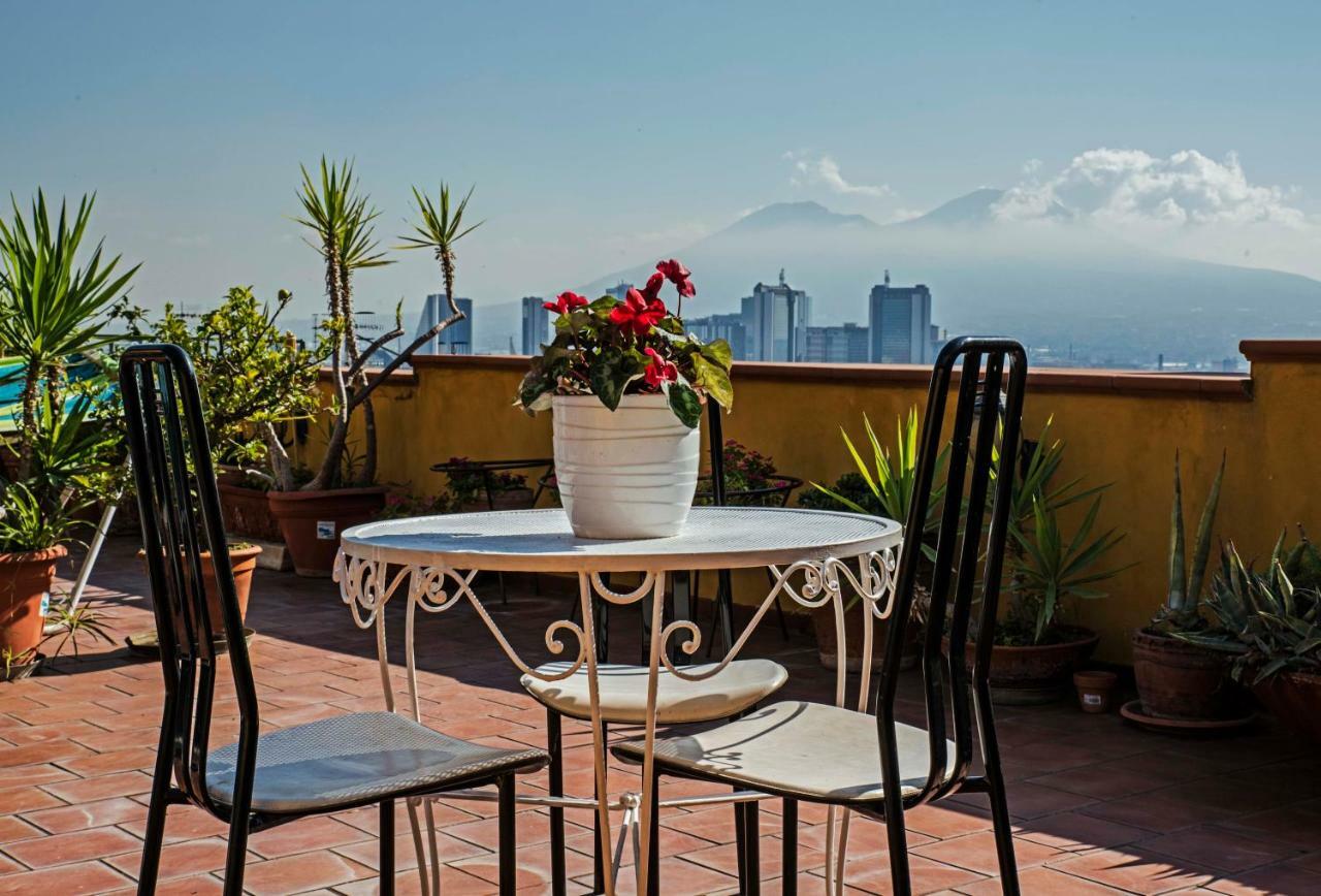 Hotel Miracoletti38 Napoli Esterno foto