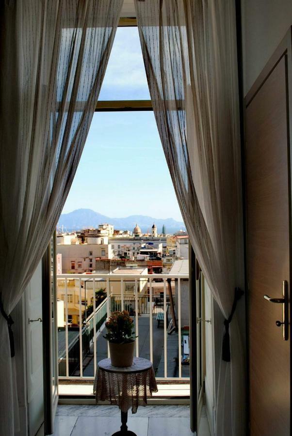 Hotel Miracoletti38 Napoli Esterno foto
